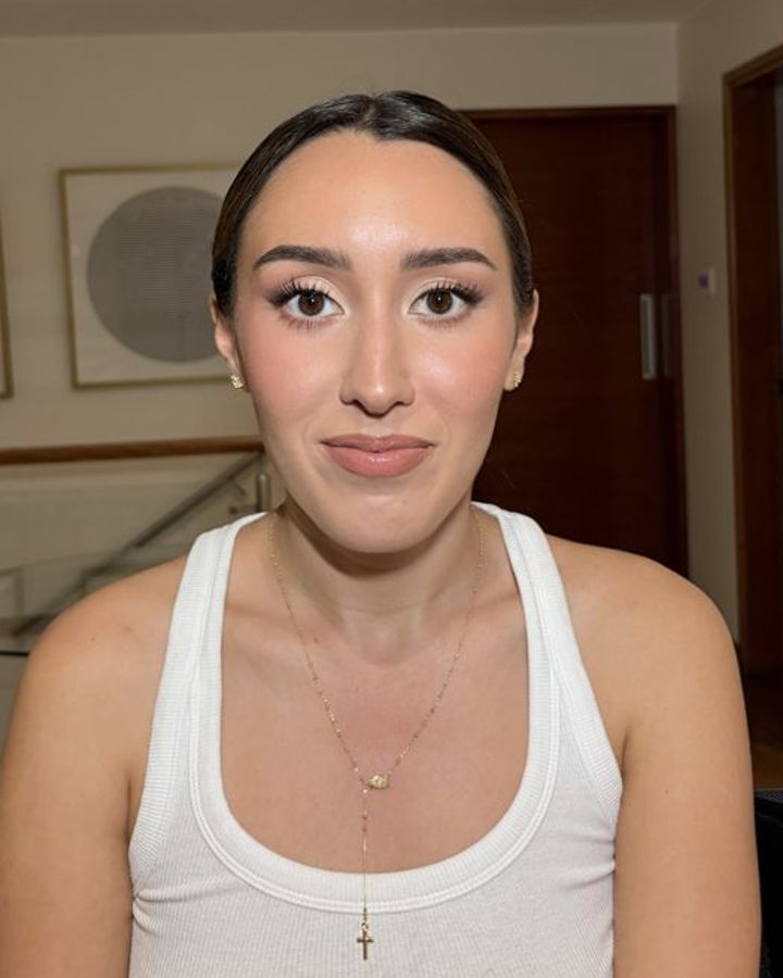 Soft glam makeup by Arantxa Lituma, luminous skin